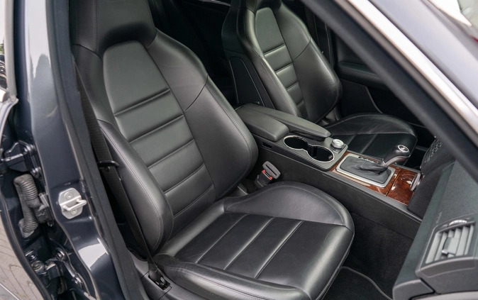 Mercedes-Benz Klasa C cena 129900 przebieg: 121100, rok produkcji 2010 z Baranów Sandomierski małe 254